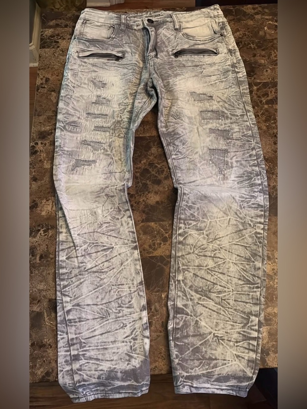 Men's 34/32 Washed Gray Distressed Jeans